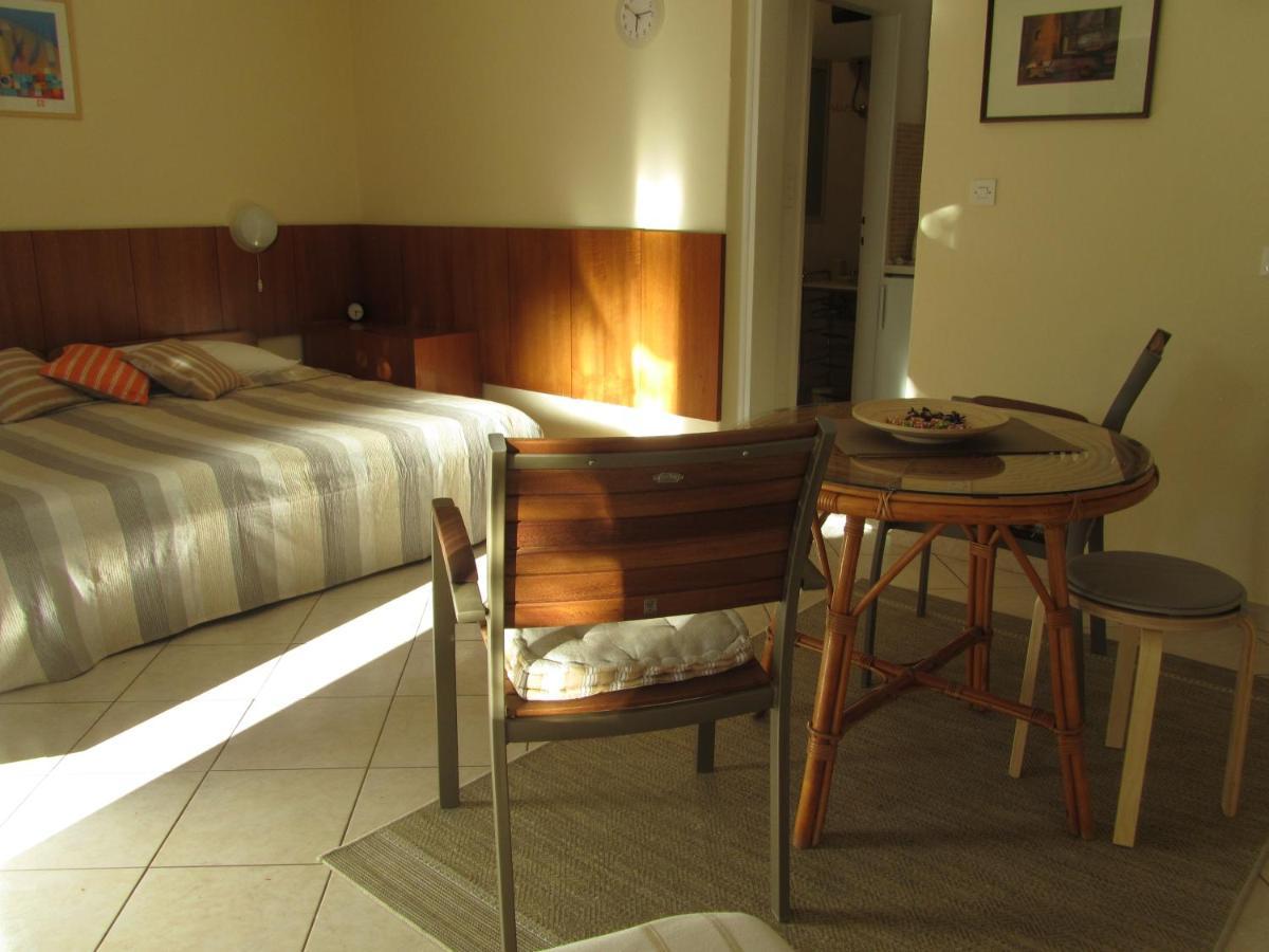 Apartment Petrovic Корчула Екстер'єр фото
