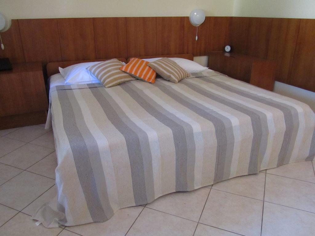 Apartment Petrovic Корчула Екстер'єр фото